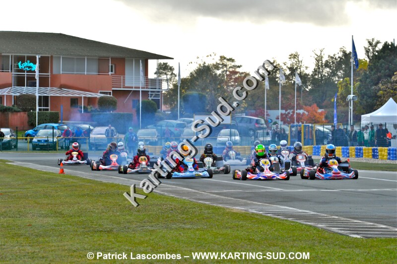 31102010-merignac-Lascombes (1055).JPG